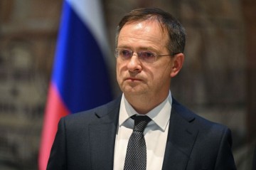 Мединский присвоил внуку Алексея Береста звание Героя России