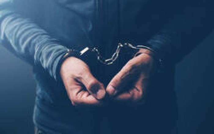 14 yaşlı qızın görüntülərini yayan şəxslə bağlı qərar verildi