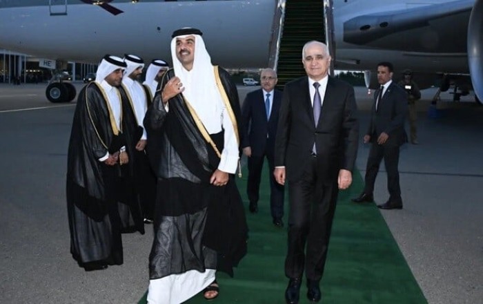 Amir of Qatar arrives in Azerbaijan