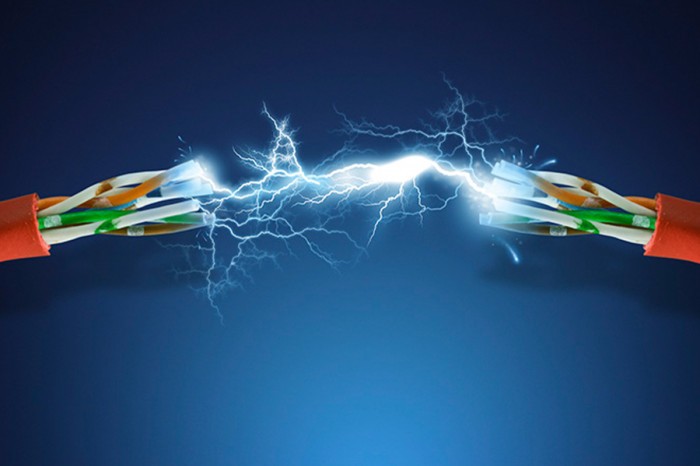 Şəmkirdə qadını elektrik cərəyanı vuraraq öldürüb
