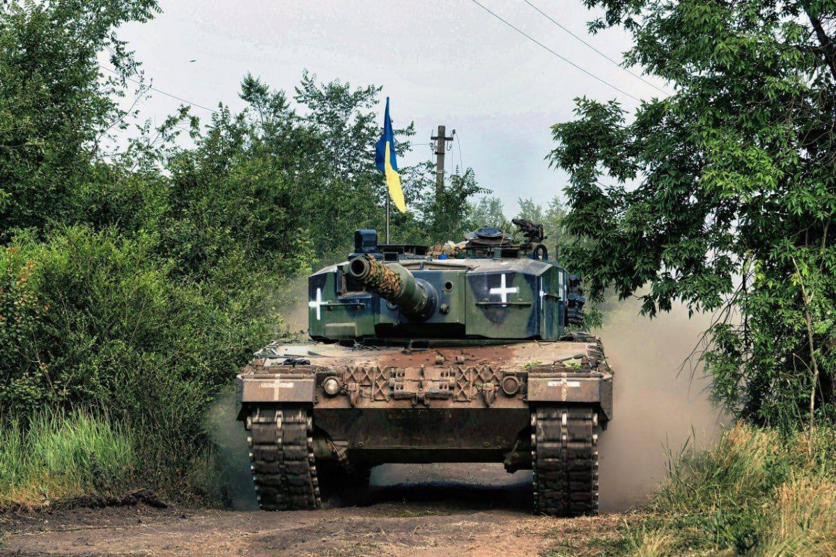 Spain sends Ukraine new batch of aid with 10 Leopard tanks