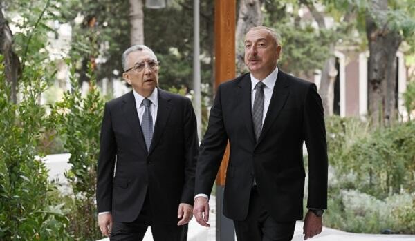 President in "Khagani" garden - Photo
