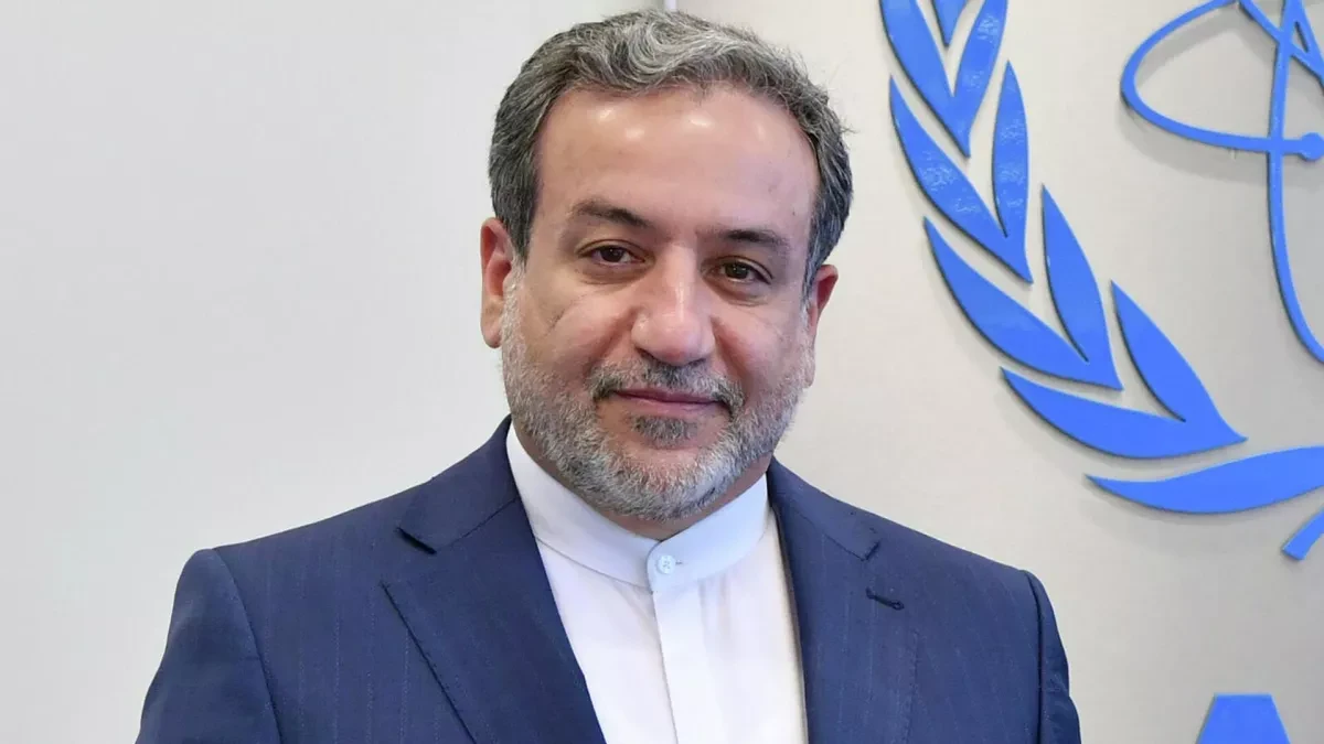 Araghchi: Tehran will hit back if US joins Israeli assault