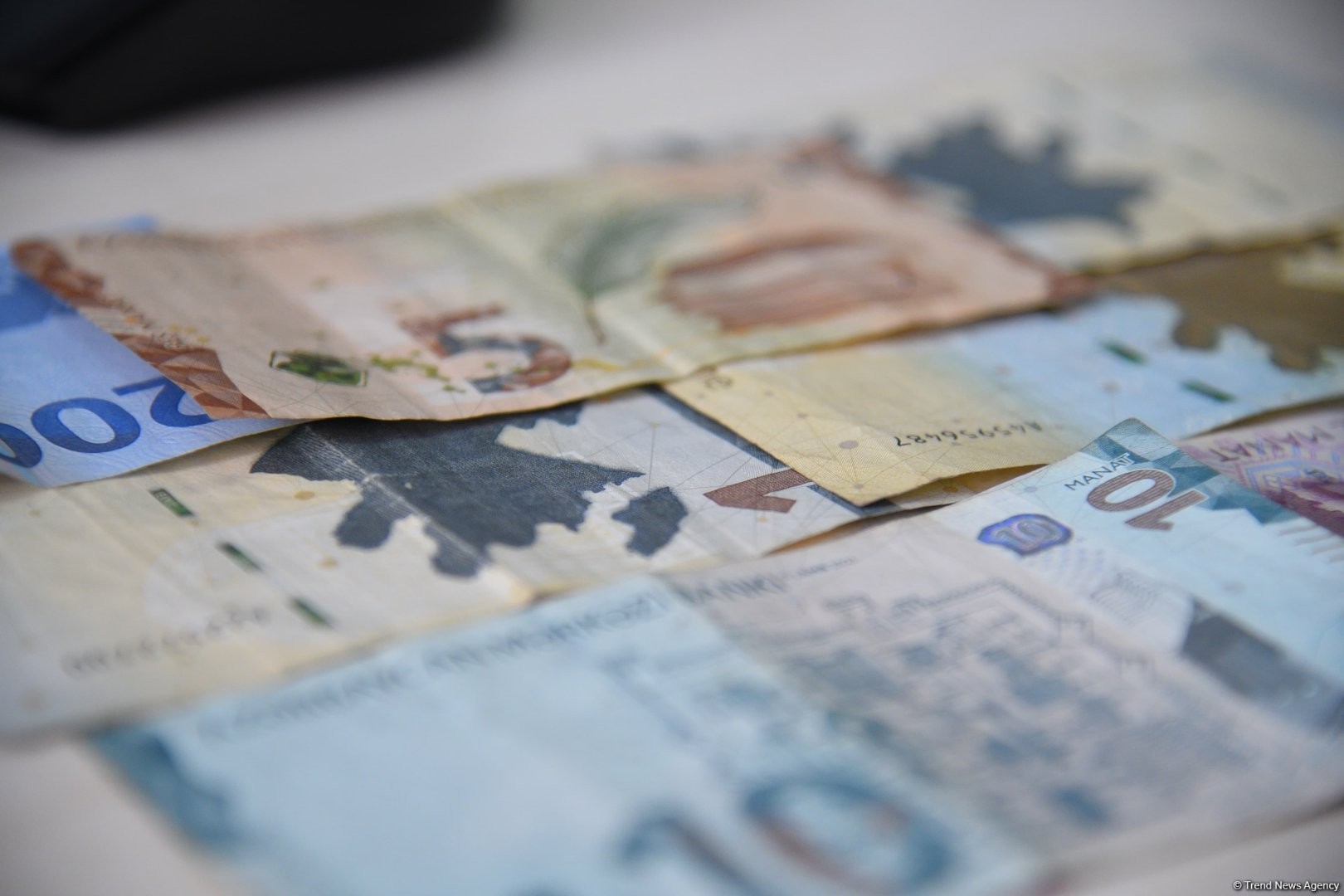 Azerbaijan sees drop in remittance transactions in Nov. 2025