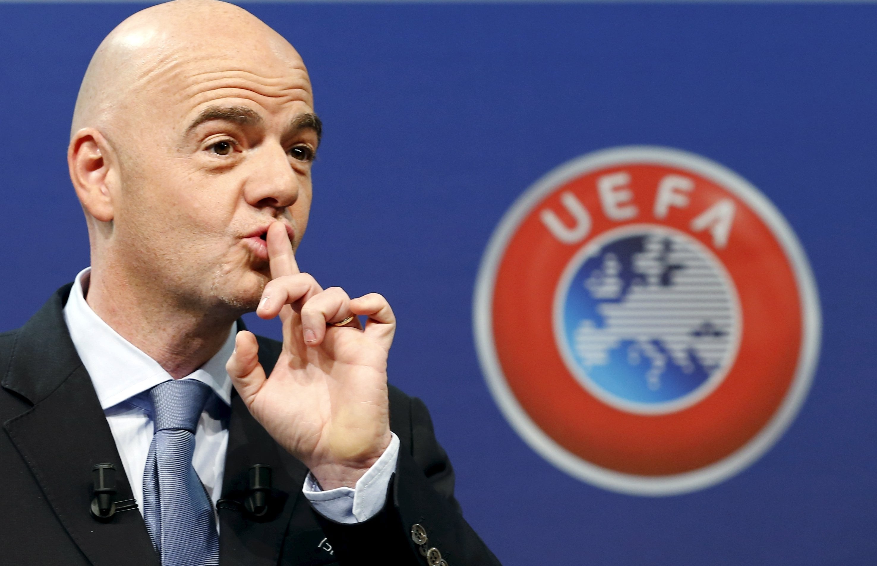 FIFA President backs lifting sanctions on Russia