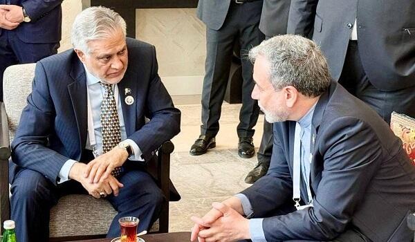 Pakistan and Iran FMs discuss diplomacy and Hormuz Strait