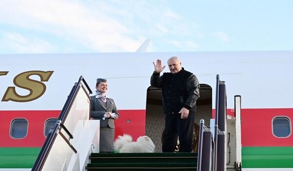 Lukashenko arrives in North Korea for official talks