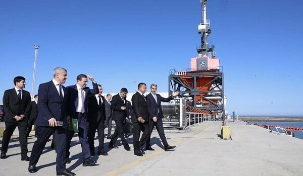 ADY Chairman meets Turkmen Deputy PM at Baku Port - Photo