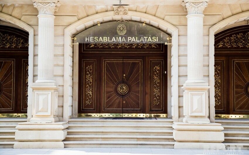 Azərbaycanda dövlət qurumları nasaz avtomobilləri sığortalayırmış