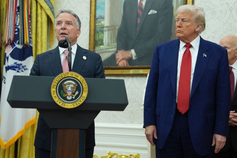 Трамп назвал причину отмены поездки Уиткоффа в Пакистан