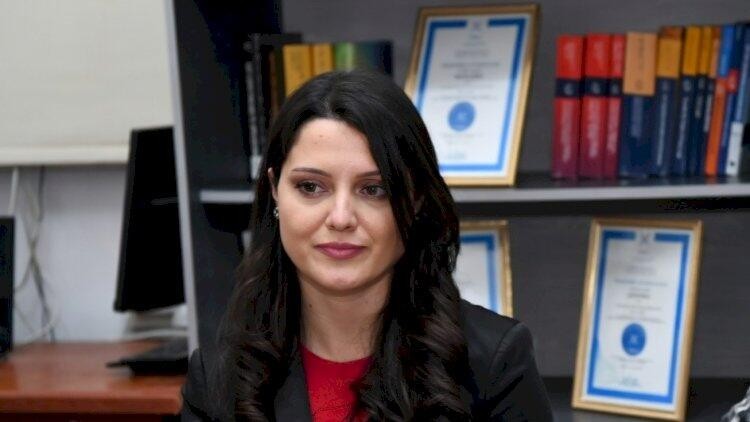 31 yaşlı xanım prorektor təyin olundu -