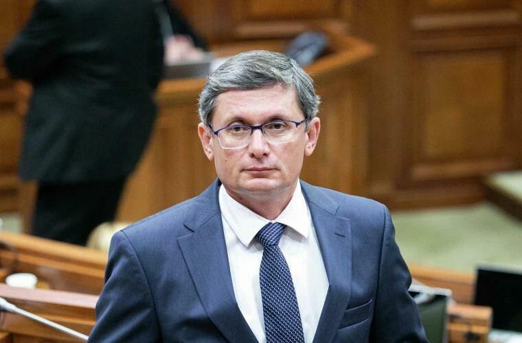 Moldova officially exits CIS after parliament vote
