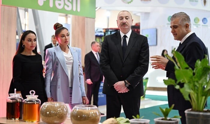 Aliyev family visits Caspian Agro and InterFood exhibitions - Photo