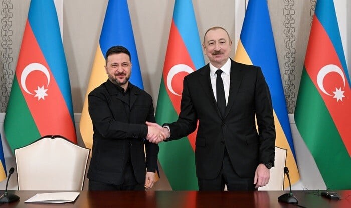 Zelensky congratulates Aliyev on Independence Day