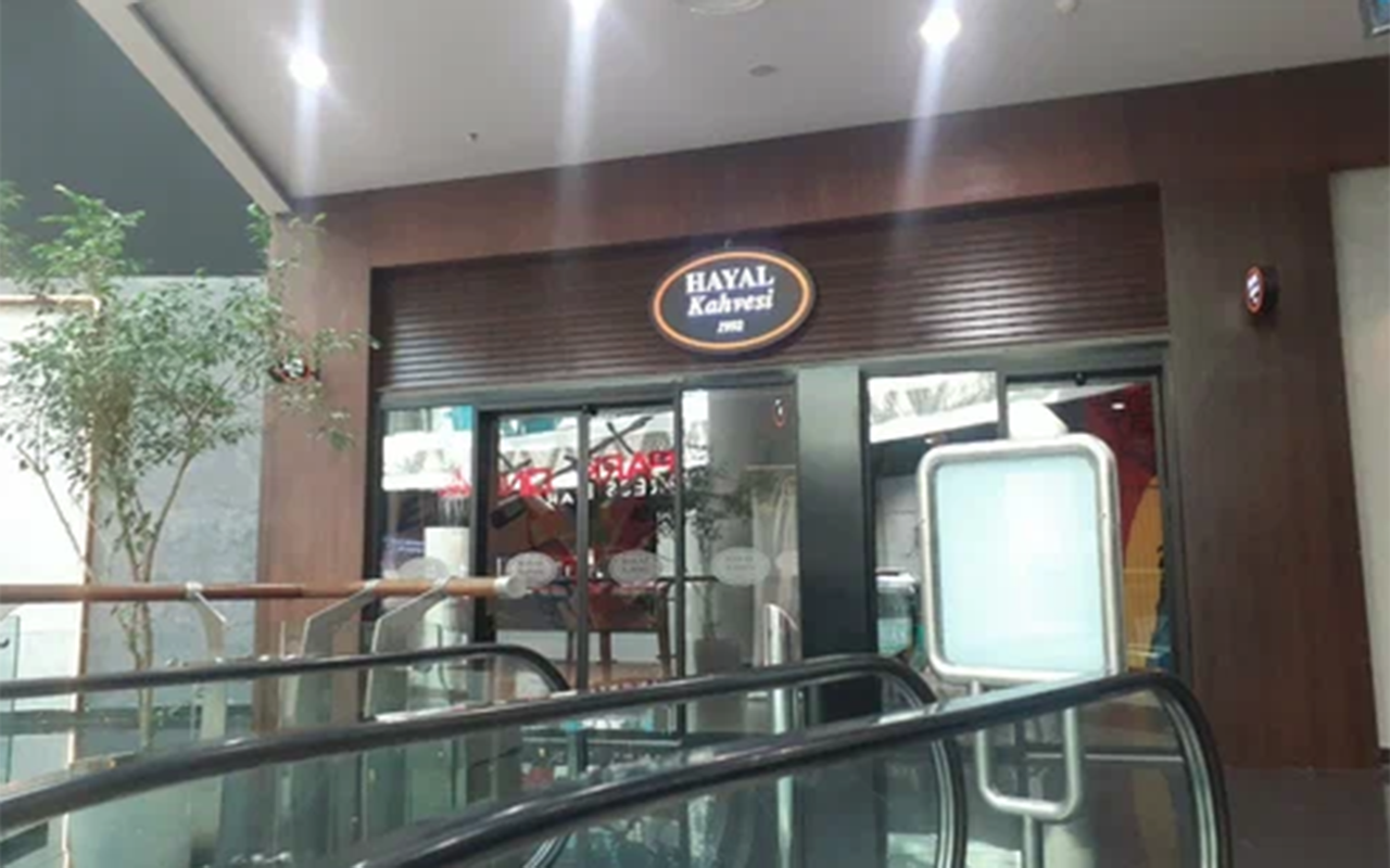 “Hayal Kahvesi”nin müştərilərinin xəyalı suya düşdü... - Fotolar
