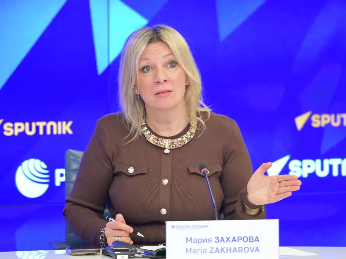 Захарова ответила Каллас строчкой из песни