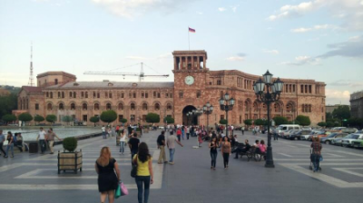 Rusiya Ermənistandan gül idxalına məhdudiyyət tətbiq edir