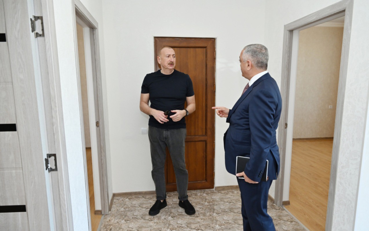 Prezident Xocalıda hərbçi evlərində oldu - Fotolar