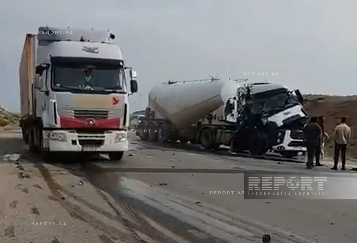 Sumqayıtda yük avtomobilləri toqquşub
