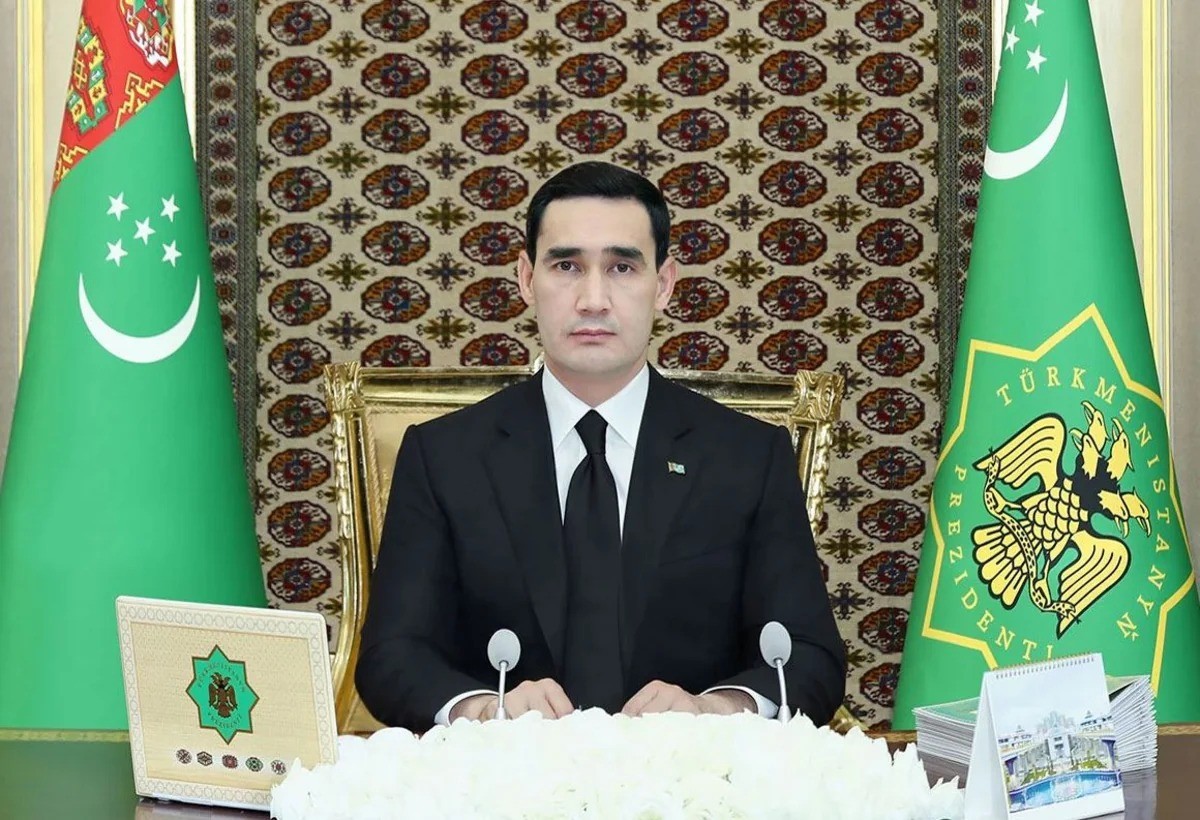 Sərdar Berdiməhəmmədov Azərbaycana gəldi