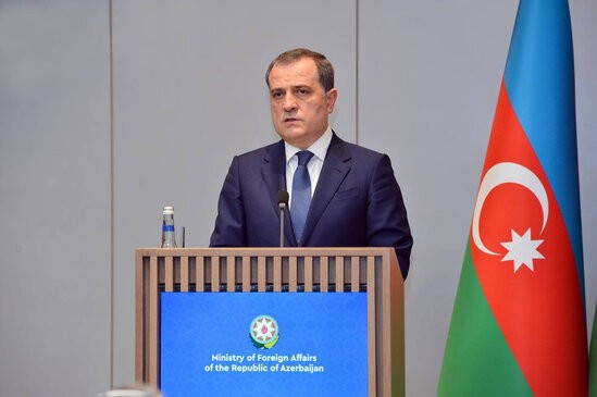 Ceyhun Bayramov Qırğızıstanı BMT TŞ-nin qeyri-daimi üzvü seçilməsi münasibətilə təbrik edib