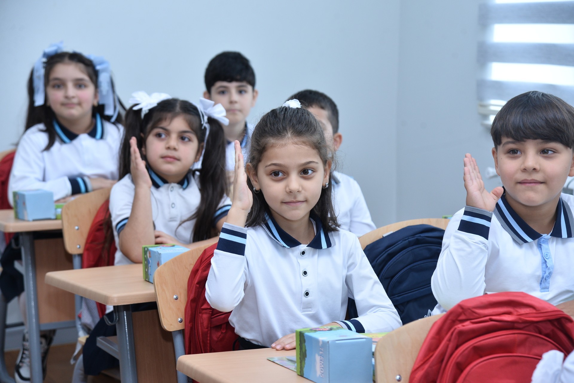 Məktəb proqramının yarıdan çoxu şagirdlər tərəfindən