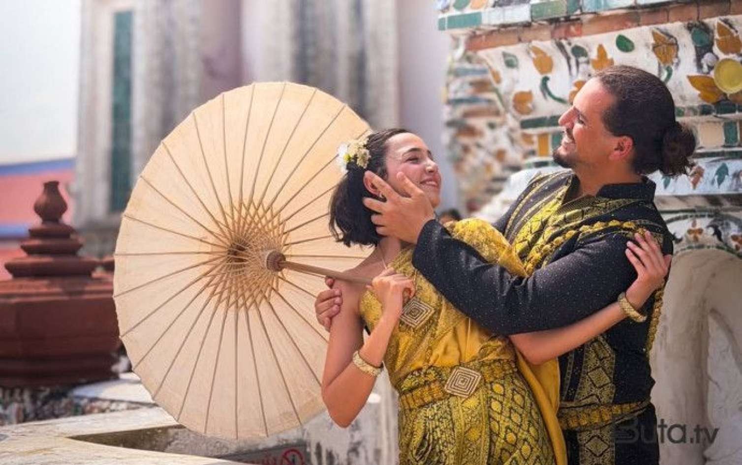 Tanınmış azərbaycanlı blogerlər ağır qəzaya düşdü