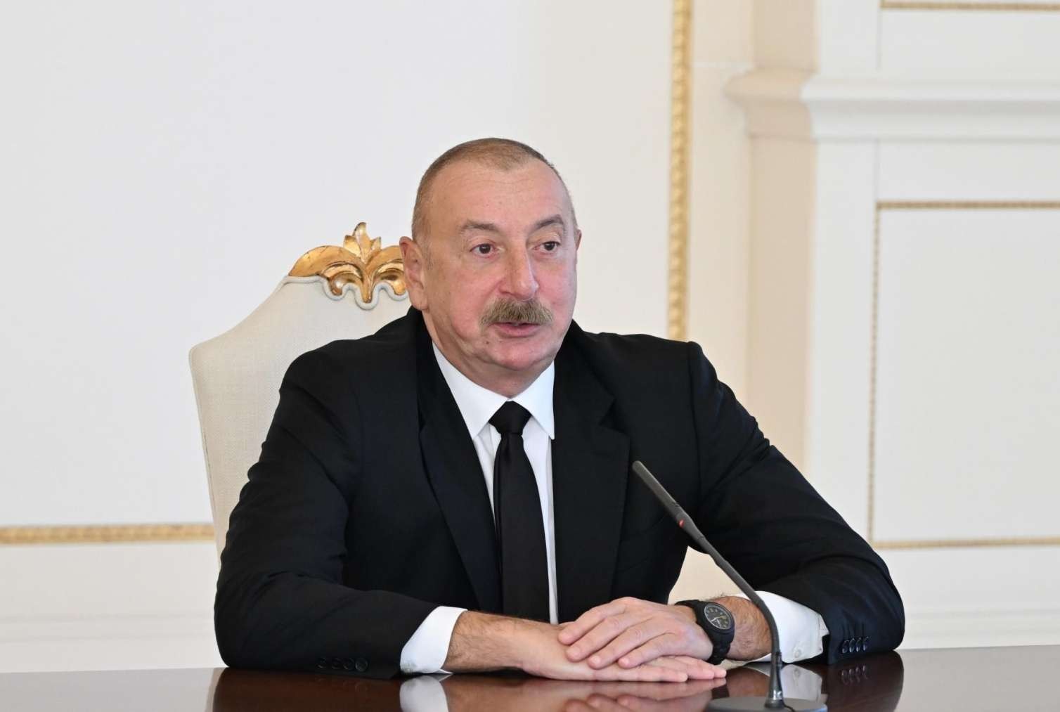 "Dostlarımızın sayı ilbəil artır" - Prezident