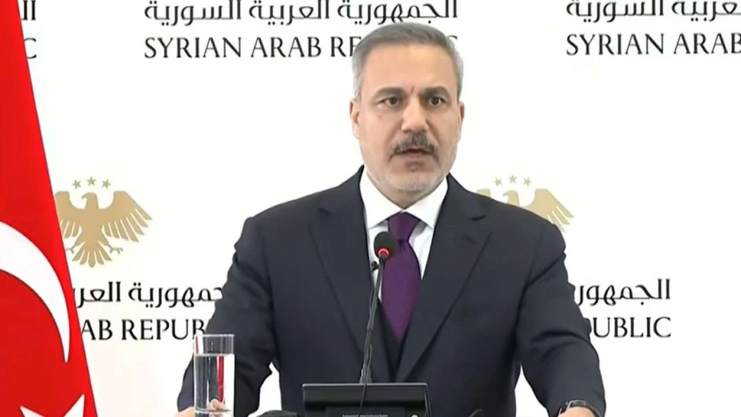Hakan Fidana Rusiyada fəxri doktor adı verildi
