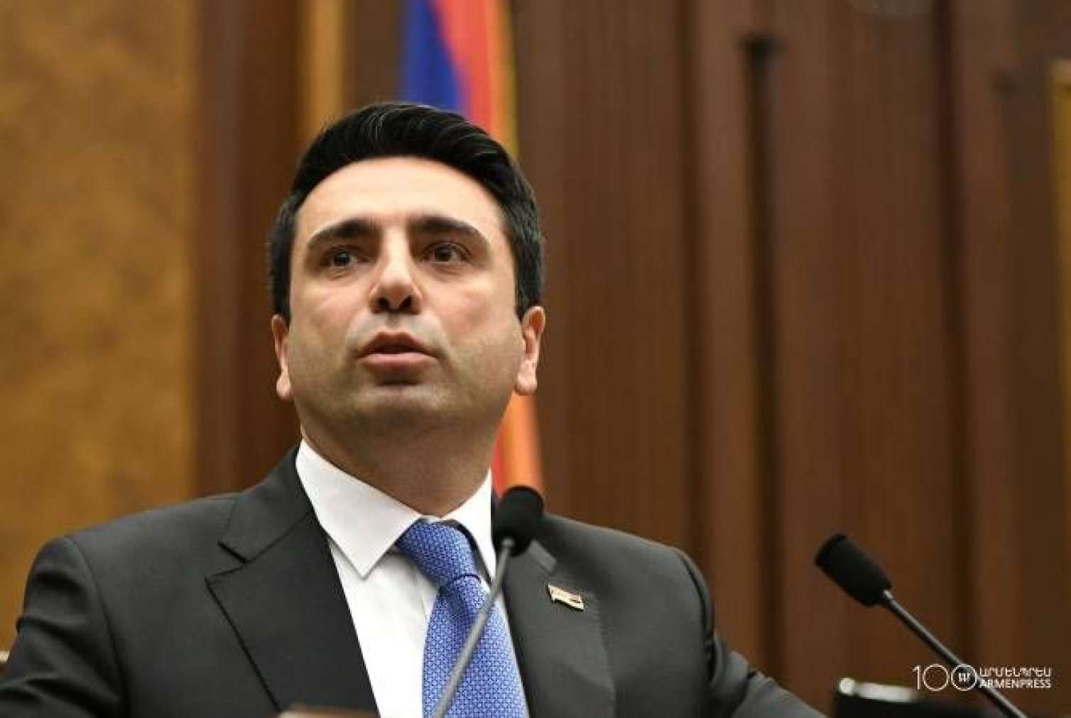 Simonyandan Paşinyana səs verənlərə qarşı çağırış -