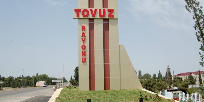 Tovuzda anasına əsəbiləşən kişi arvadını DÖYDÜ -