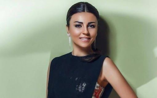 Gülay canlı efirdə ağladı -