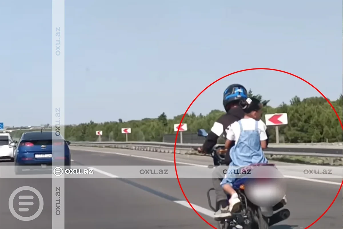 Bakıda motosiklet sürücüsü azyaşlının həyatını TƏHLÜKƏYƏ ATIB - VİDEO