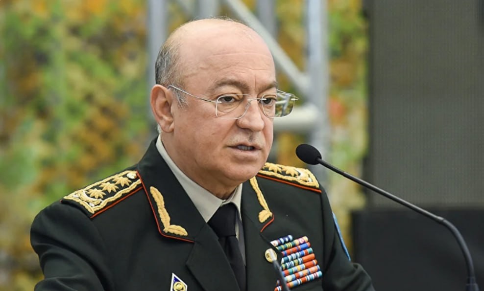 Nazir komandiri işdən çıxardı -