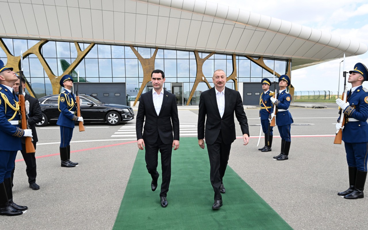 Sərdar Berdiməhəmmədovun Azərbaycana səfəri başa çatdı -
