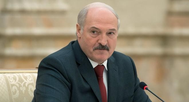 Lukaşenko: Ukrayna ilə sərhəddə vəziyyət daha da gərginləşib, gücləndirilmiş rejimdə qorunmalıdır