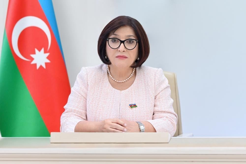 Sahibə Qafarova Əli Xameneinin vida mərasimində