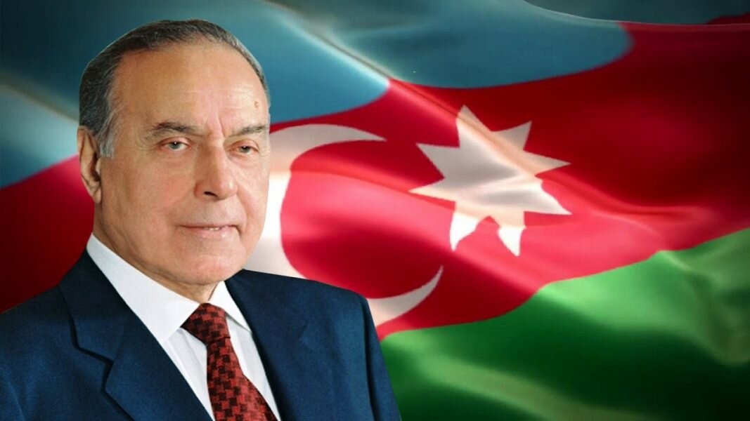 Anarxiyadan sabitliyə doğru: İnkişafa gedən yolun başladığı gün
