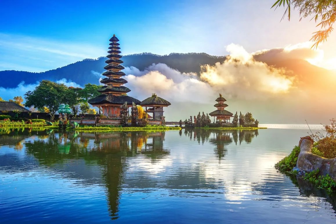 Asiyanın cənnət məkanı turistlərin cəhənnəminə çevrilib –