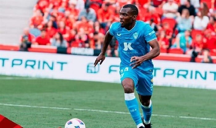 Qarabag officially announces another signing