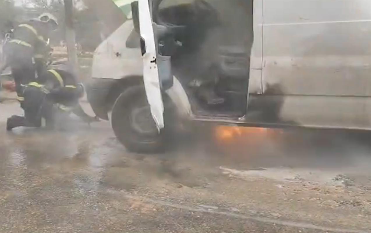 Masazırda “Ford” yandı - Video