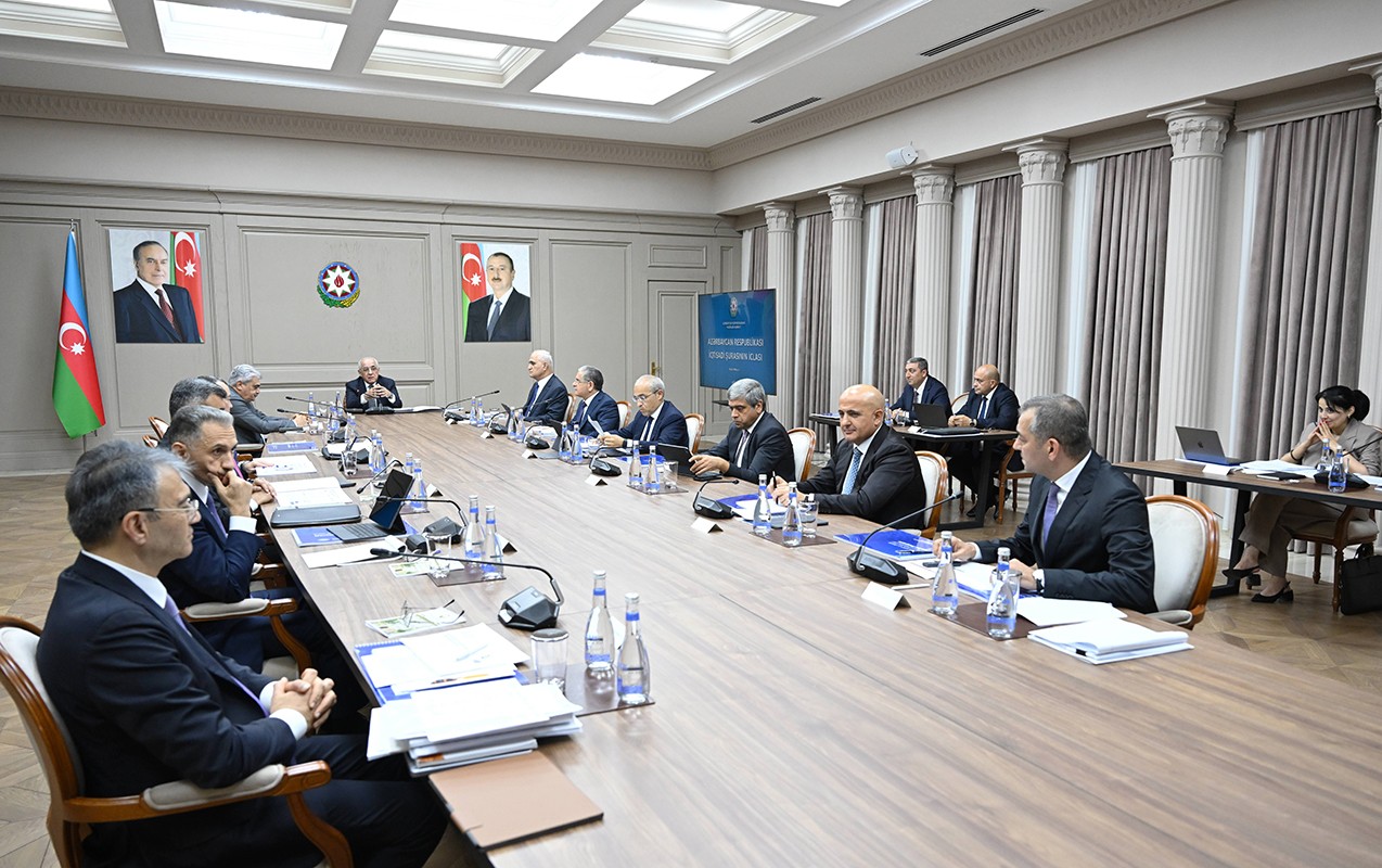 İqtisadi Şuranın iclası keçirildi -