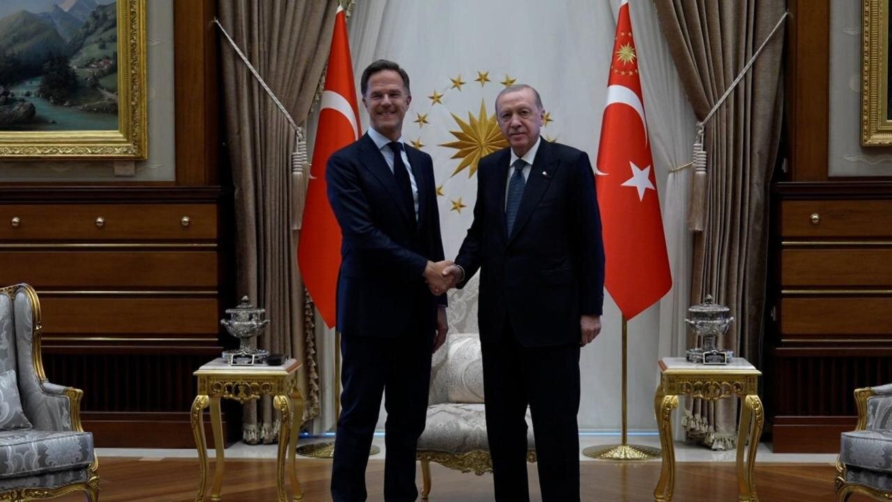 Ərdoğan Mark Rütte ilə görüşdü
