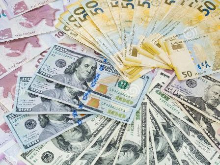 Dollarla bağlı kritik proqnoz verildi: manat üçün real ssenari açıqlandı
