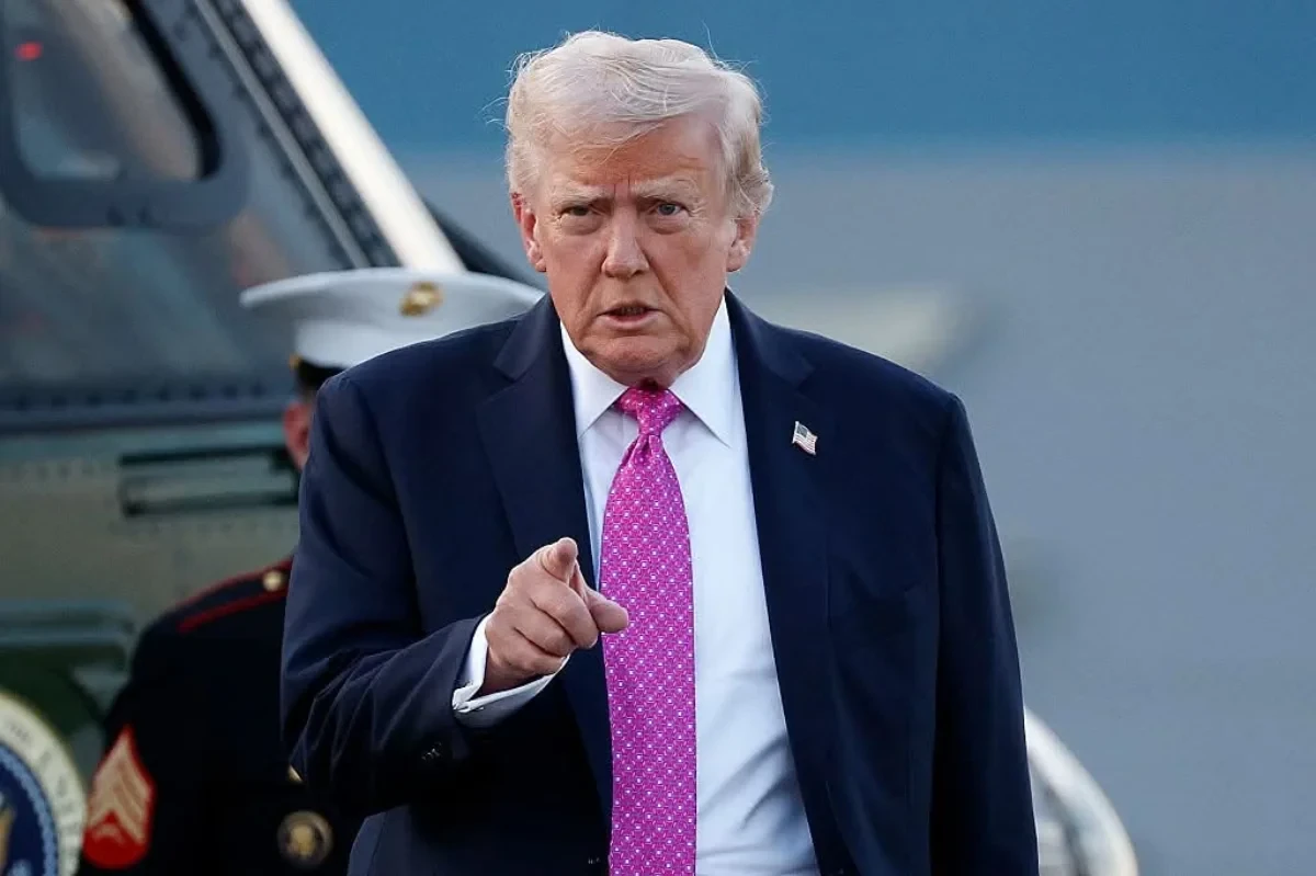 Трамп приказал разбомбить Иран, если с ним "что-то случится"