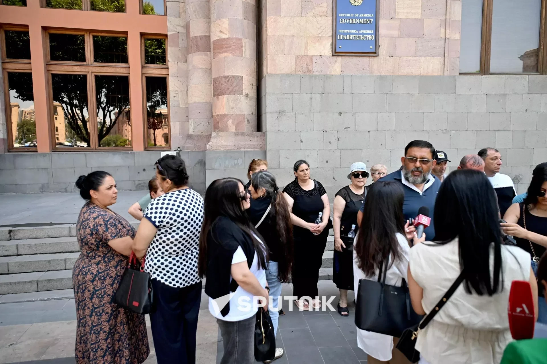 Bu ermənilər hakimiyyətə bir həftə vaxt verdilər: Azərbaycanla sərhədə yürüş edəcəklər