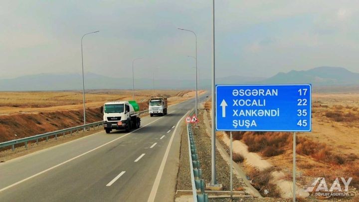 Xankəndiyə gedən avtomobil yolundan
