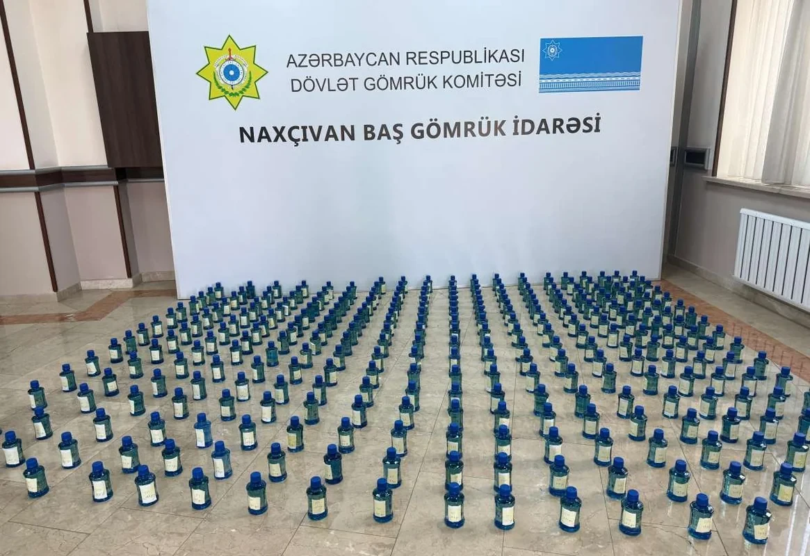Под видом безалкогольных напитков в Азербайджан пытались ввезти крупную партию психотропных веществ - ФОТО/ВИДЕО