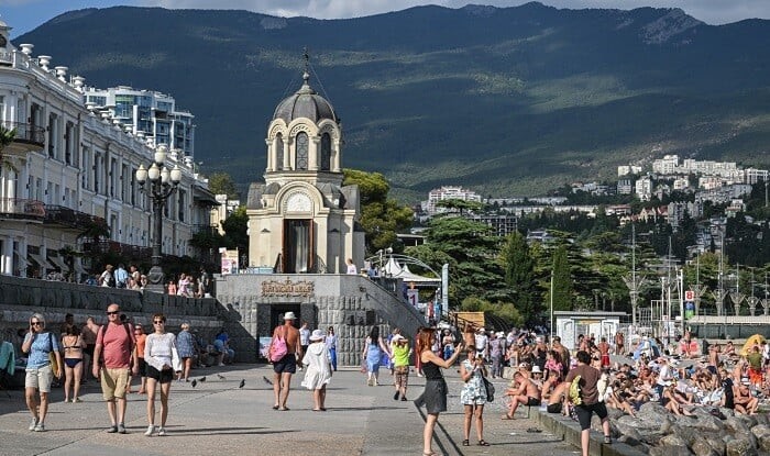 Crimea’s Yevpatoria hit by complete blackout