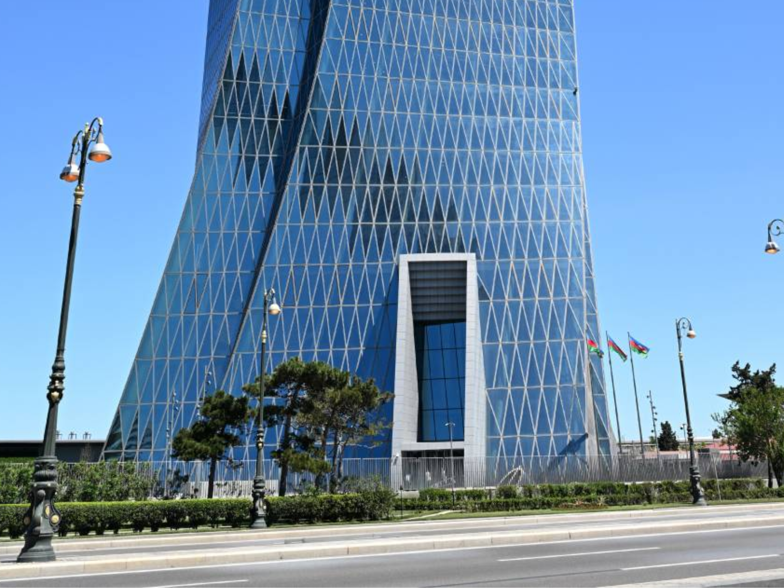 Mərkəzi Bank 4 sığorta vasitəçisinin lisenziyasını ləğv edib
